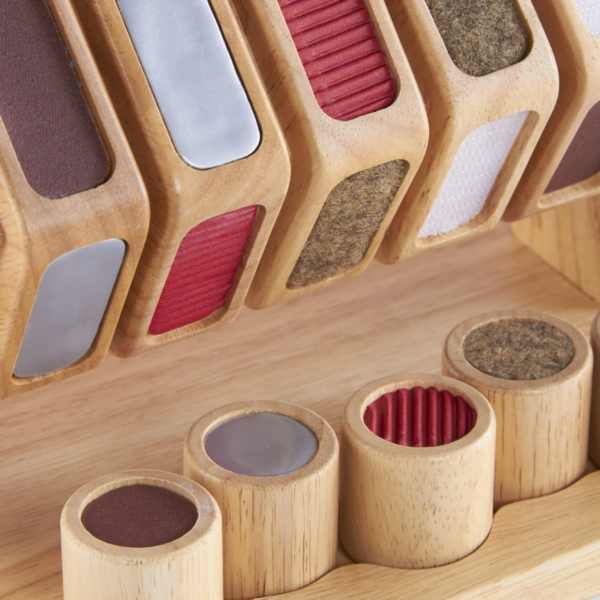 4(2) Guide Craft Tactile Turn n Match